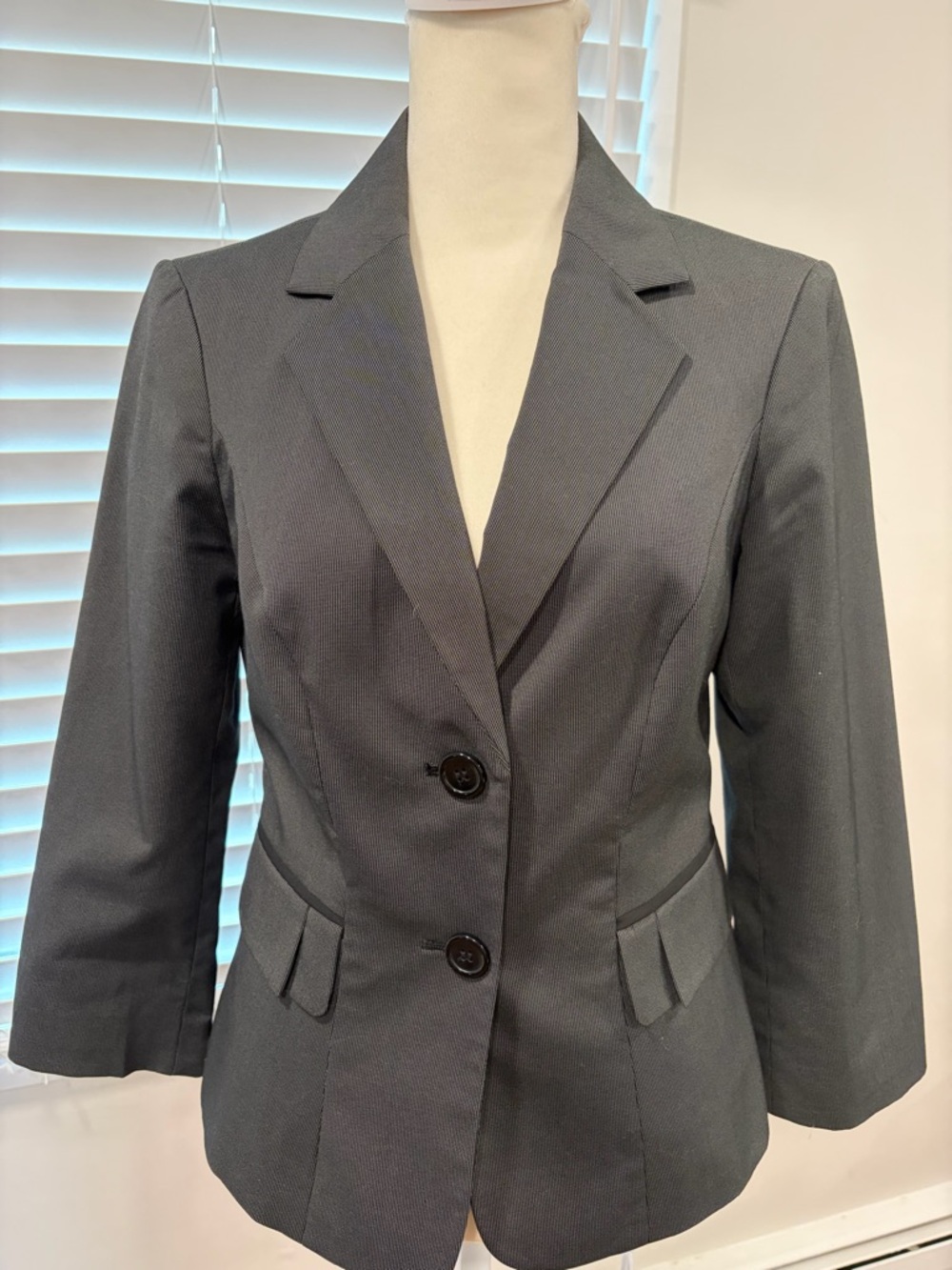 The Limited Women's Gray Two-Button Tailored Blazer
